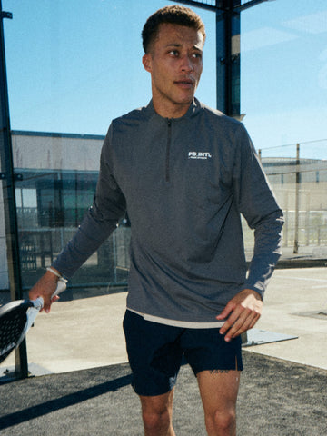 ESSENTIAL HALF ZIP (SPACE GREY)